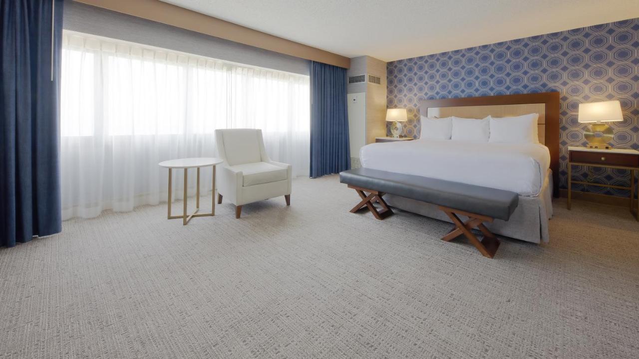 Tropicana Casino And 4*