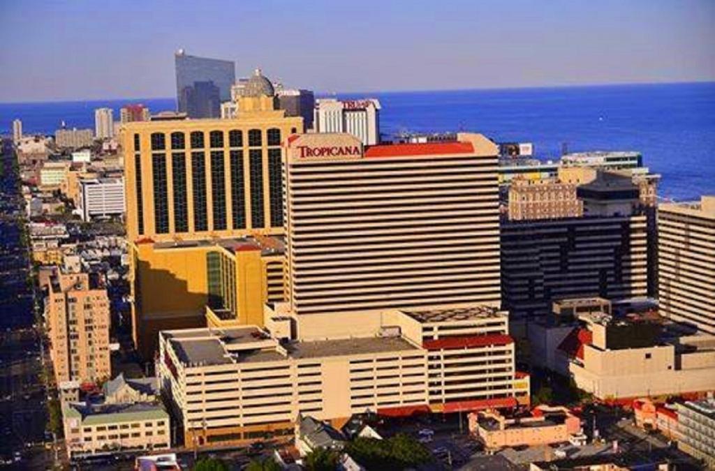 Resort Tropicana Casino And 4*